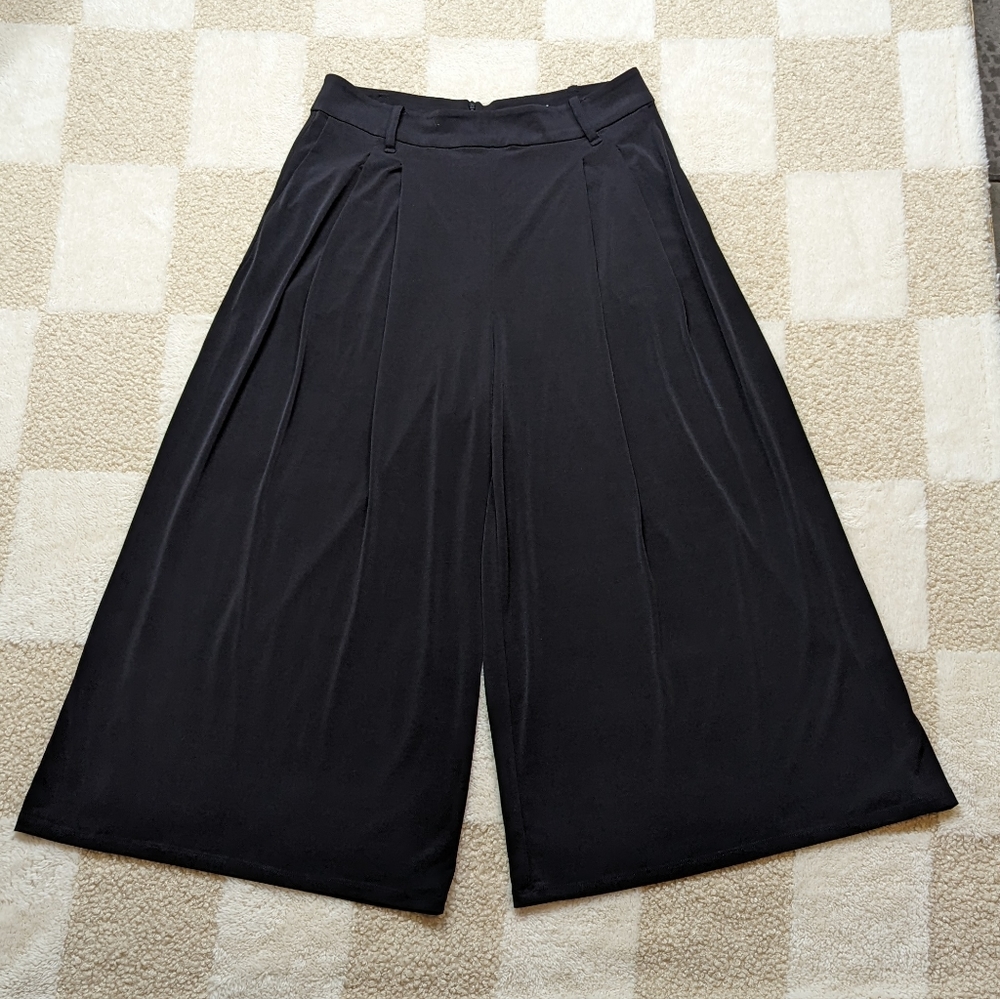 Calvin Klein Wide leg Pants Size Small